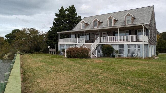 Primary Photo - 14323 Sunset Ln