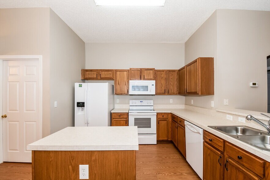 Building Photo - 3138 Haverhill Ct