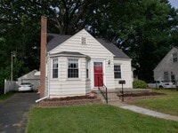 Building Photo - 1312 Wyandotte Ave