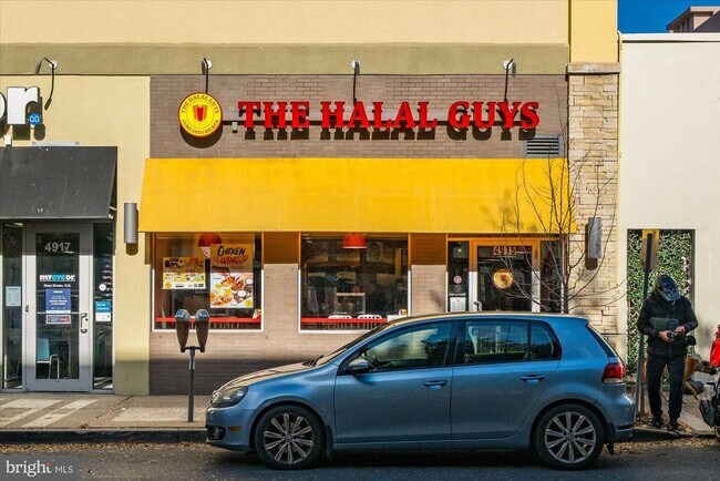 Building Photo - 4915 Hampden Ln