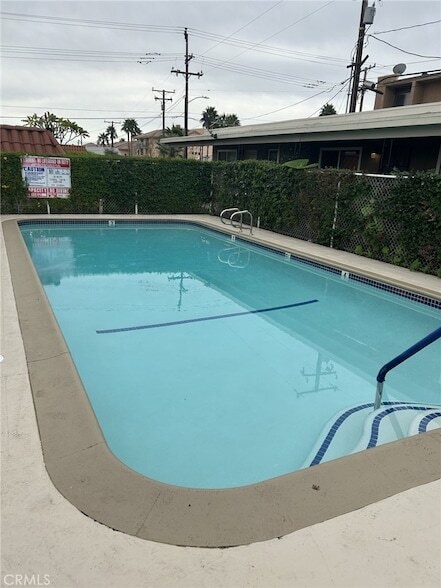 Building Photo - 37111 Cathedral Canyon Dr