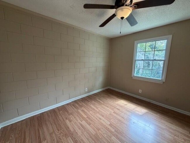 Building Photo - 502 Prince St