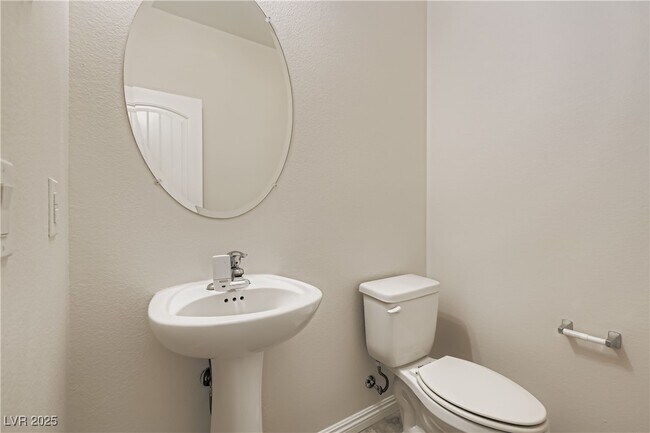 Building Photo - 10933 Mt Pendleton St