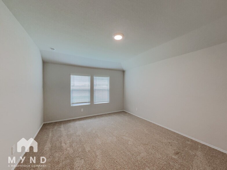 Building Photo - 916 Cinnamon Teal