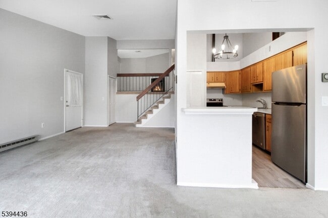 Building Photo - 70 Meadowview Dr