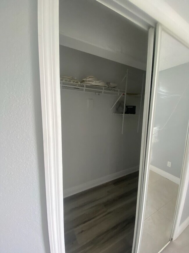 Building Photo - Beautiful water view ground floor condo in...