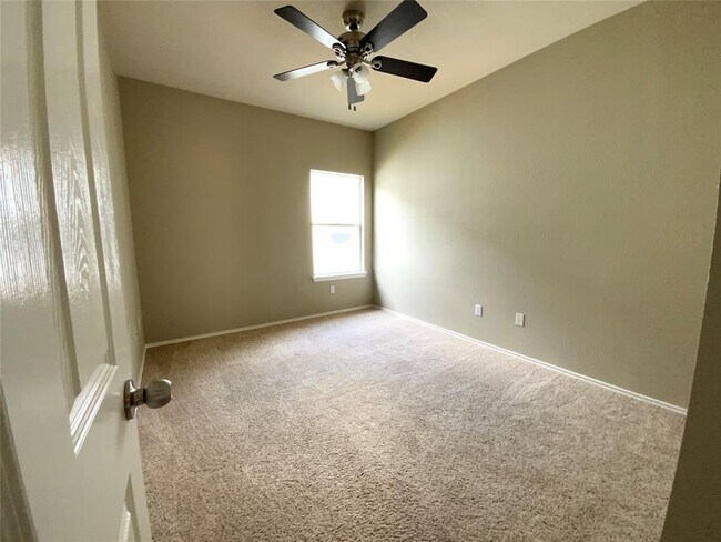Building Photo - 9208 Brents Elm Dr