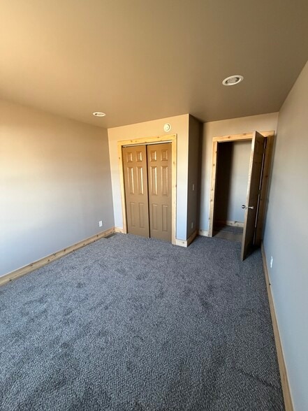 Unit A - 280 W Elm St