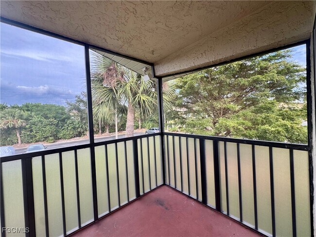 Building Photo - 8061 Country Rd