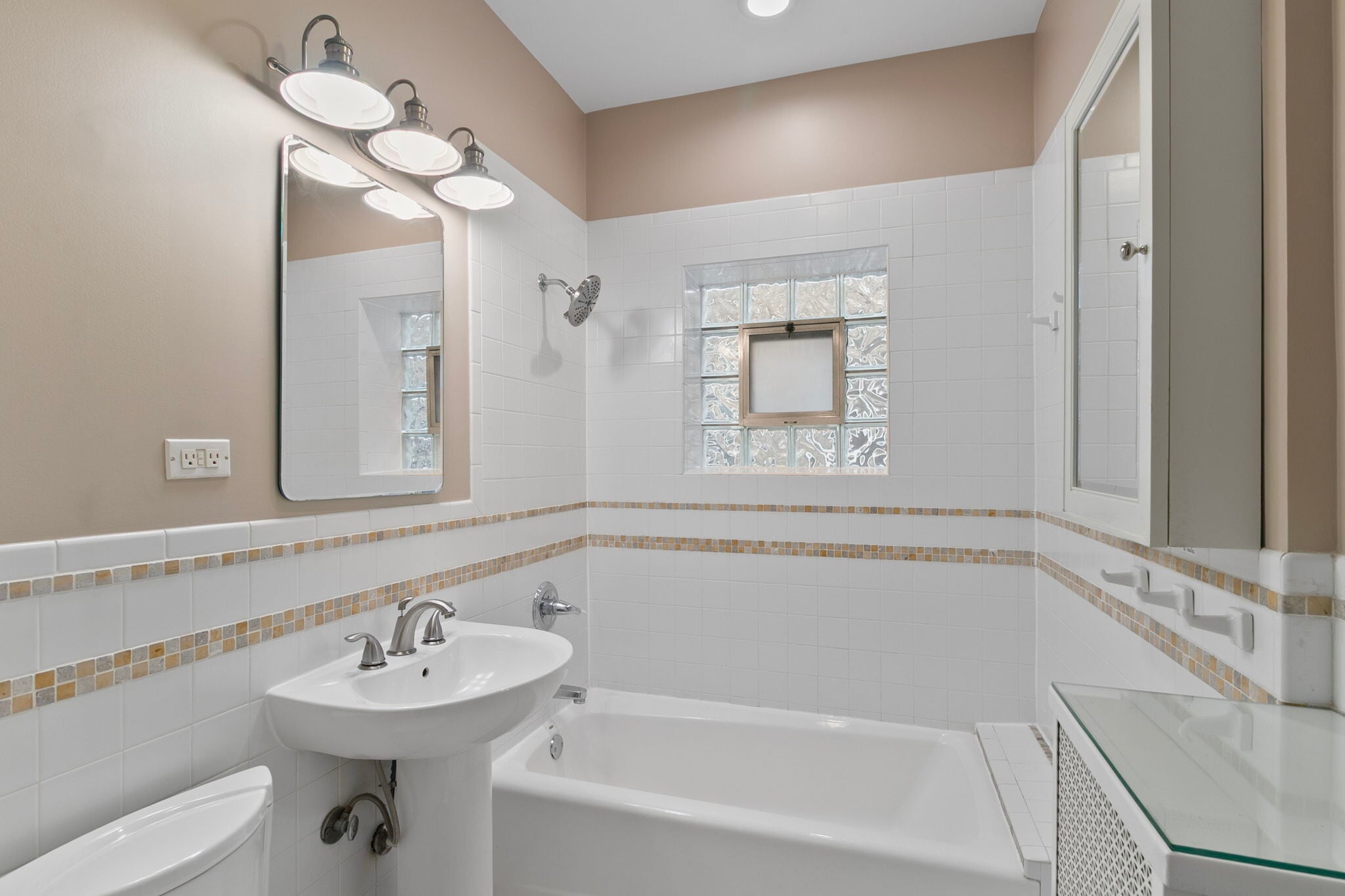 first floor bath - 1031 Wesley Ave