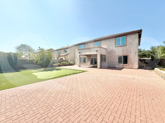 Building Photo - 3159 E Chisum Ln