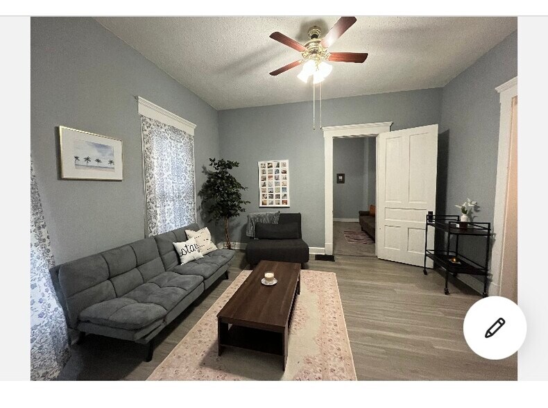 Building Photo - 1226 Tecumseh St