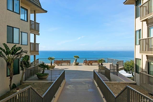 Building Photo - 757 Ocean Surf Dr