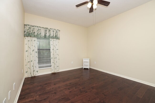Building Photo - 44 Indian Clover Dr