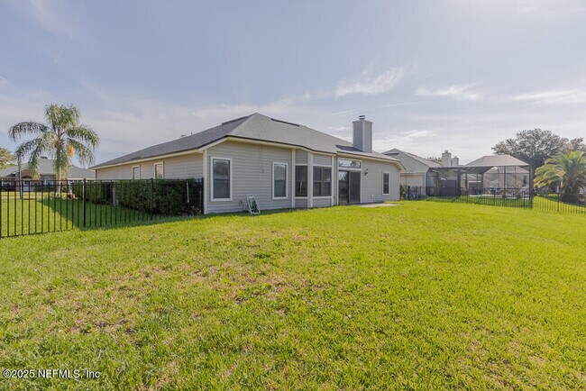 Building Photo - 12080 Scarsdale Dr