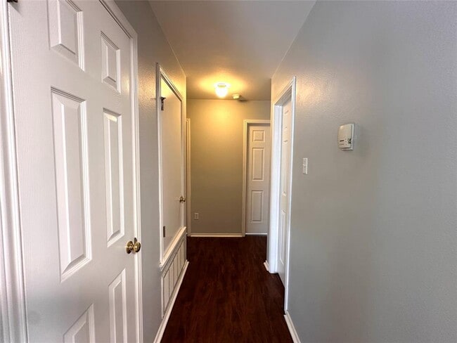 Building Photo - 202 Lucky Clover Ln