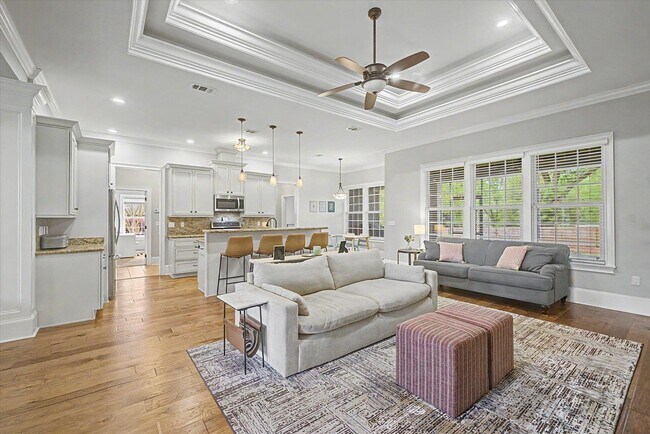 Building Photo - 7492 Sunny Mariana Ct