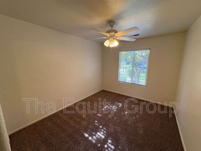 Building Photo - 3118 W Flagstaff Ave