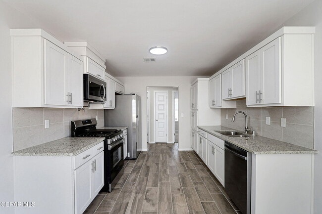 Building Photo - 841 Paseo Drusy Pl