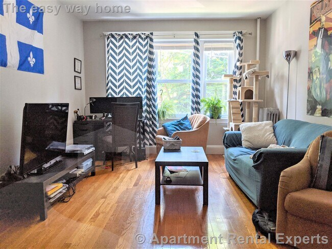 Primary Photo - 1 Gray St