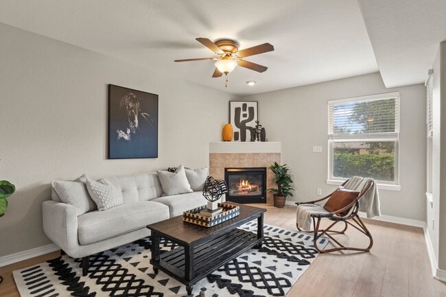 Building Photo - 4109 Sunny Vista Heights