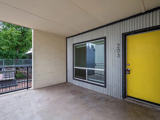 Building Photo - Forte