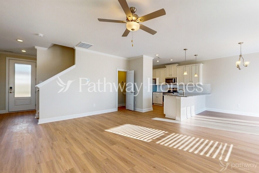 Building Photo - 201 Adams Tree Wy