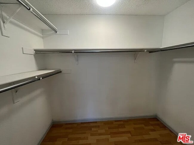 Building Photo - 6255 Canoga Ave