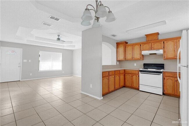 Building Photo - 1821 W Portales Dr