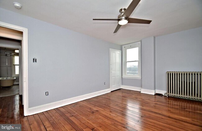 Building Photo - 140 Kalos St