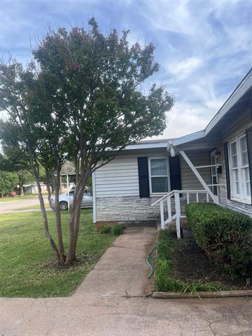 Primary Photo - 1326 S Bowie Dr