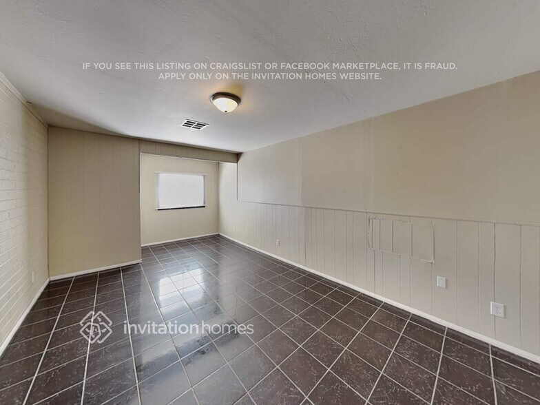 Building Photo - 6910 W Rancho Dr