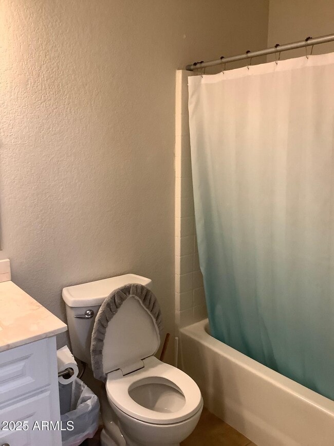 Building Photo - 10432 W Granada Rd