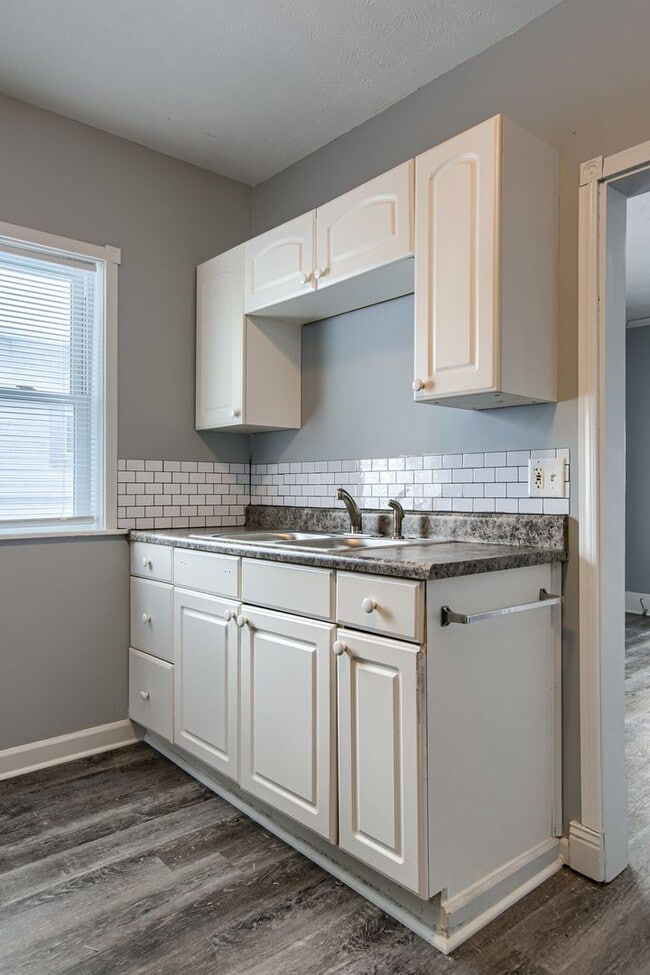 Building Photo - 2 Bedroom / 1 Bath Home located in Benson!