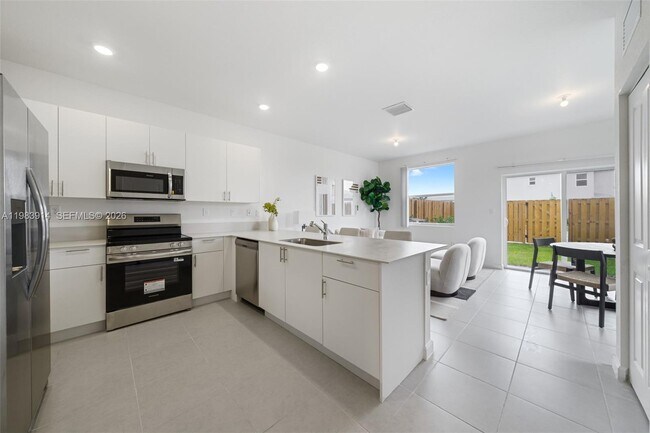 Building Photo - 33738 SW 194th Pl