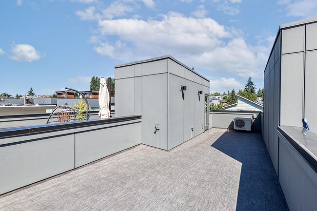 Building Photo - 1306 NW 67th St