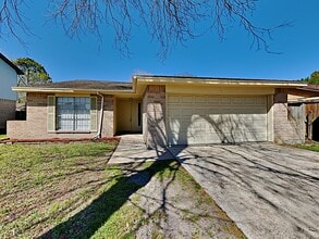 Building Photo - 14835 Shottery Dr