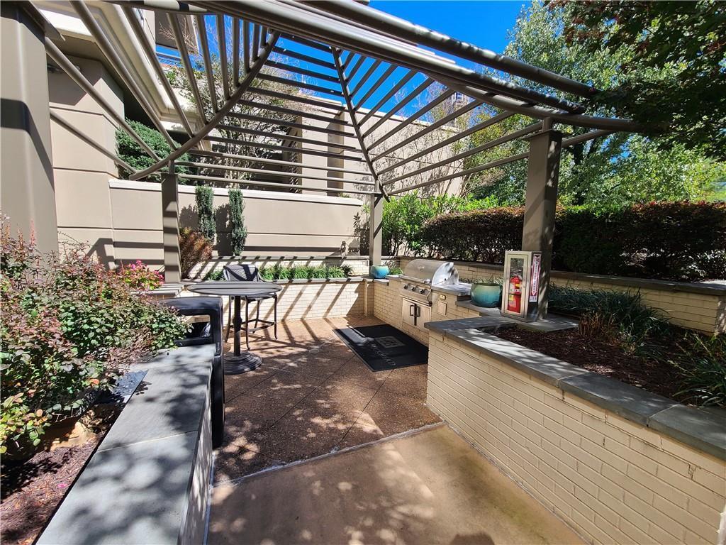 Building Photo - 3334 Peachtree Rd NE