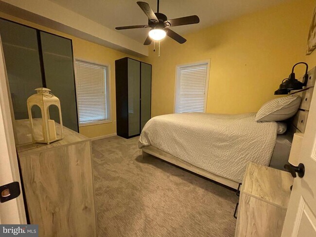 Building Photo - 2315 Lookout Rd