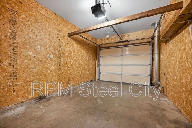 Building Photo - 1529 Alexander Cir