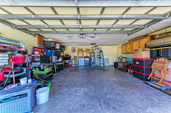 Building Photo - 1520 Sunnyhills Dr