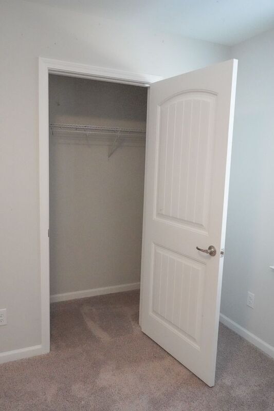 Building Photo - 142 Brookline Dr