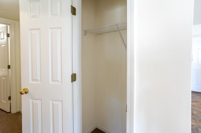 Building Photo - 5005-5007 Carrie Ridge Dr.