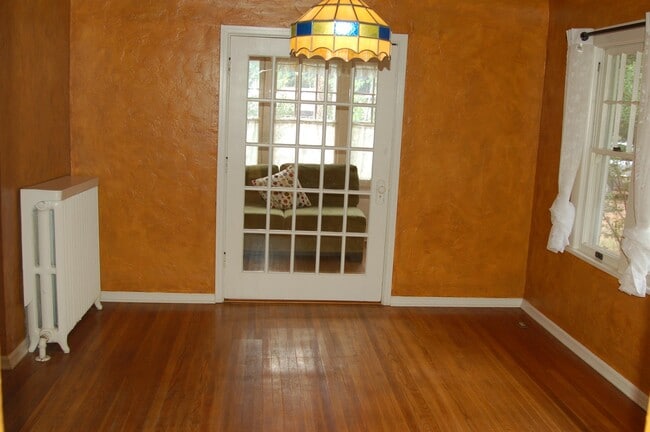 Building Photo - 58 Pine Del Dr
