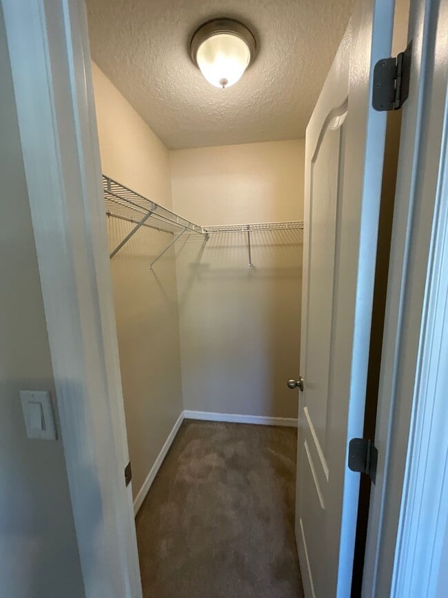 Building Photo - Citrus Springs - 2 bedroom 2 bath duplex