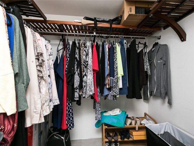 Building Photo - 3900 Galt Ocean Dr