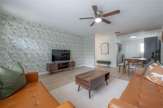 Building Photo - 6908 S MacDill Ave