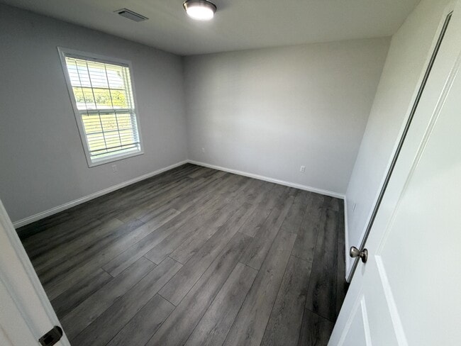 Building Photo - 85 Timothy Dr