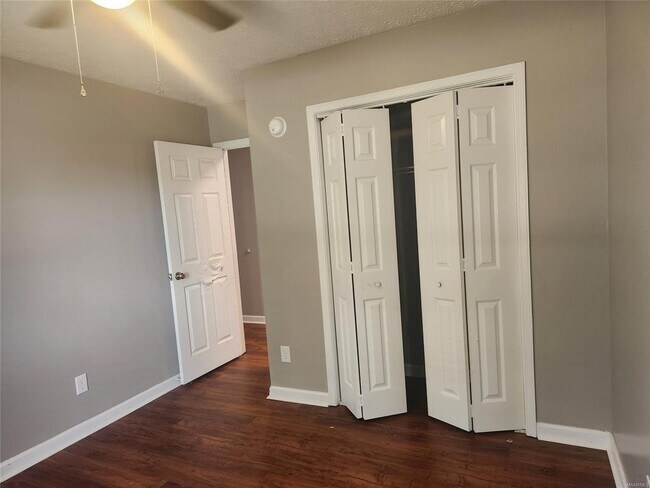 Building Photo - 1214 Camellia Woods Ct