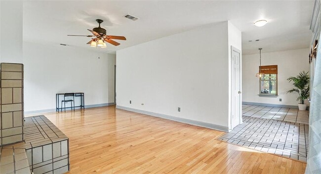 Building Photo - 13918 Hummingbird Ln